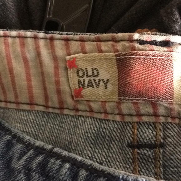 Old navy low waist shorts - Picture 3 of 3